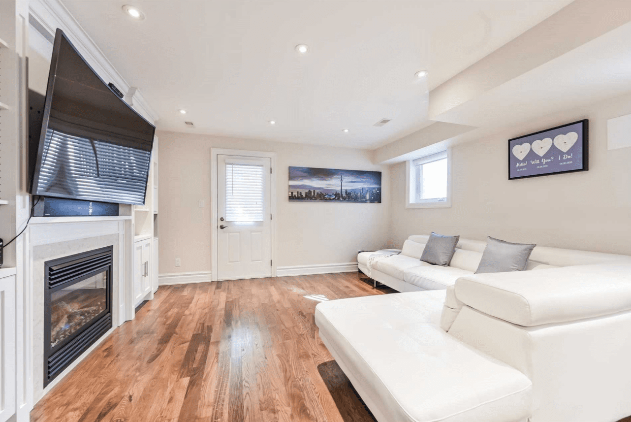 91 Simpson Avenue Melissa Emond South Etobicoke Real Estate Agent