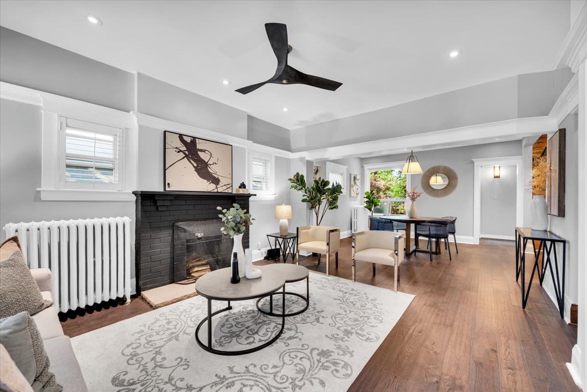 Open property gallery