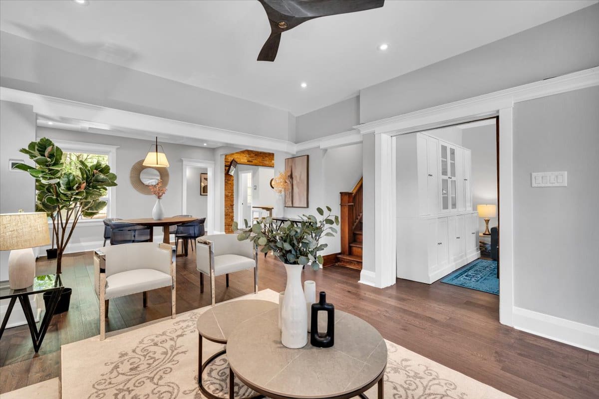 Open property gallery