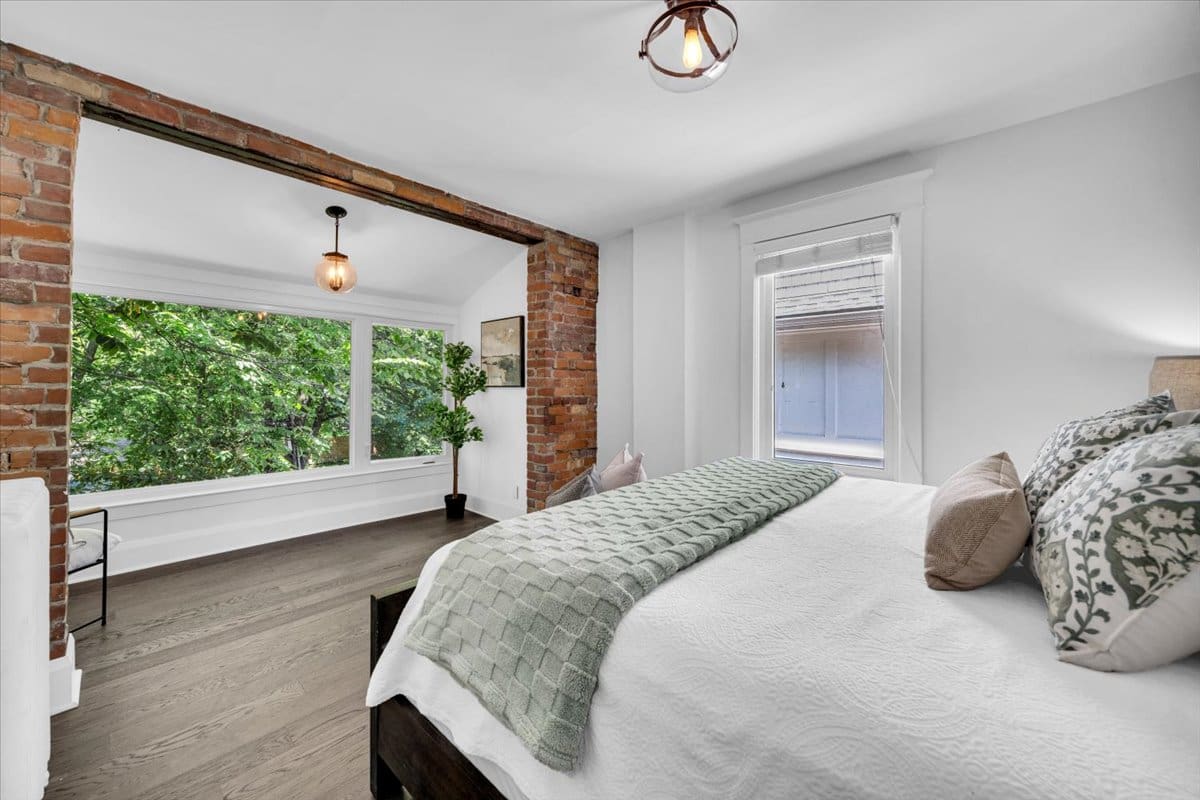 Open property gallery