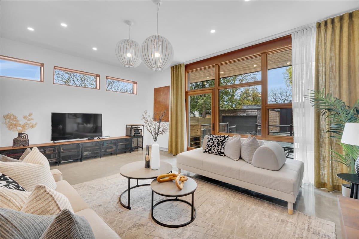 Open property gallery
