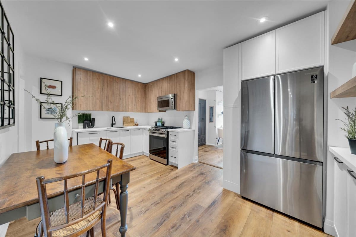 Open property gallery