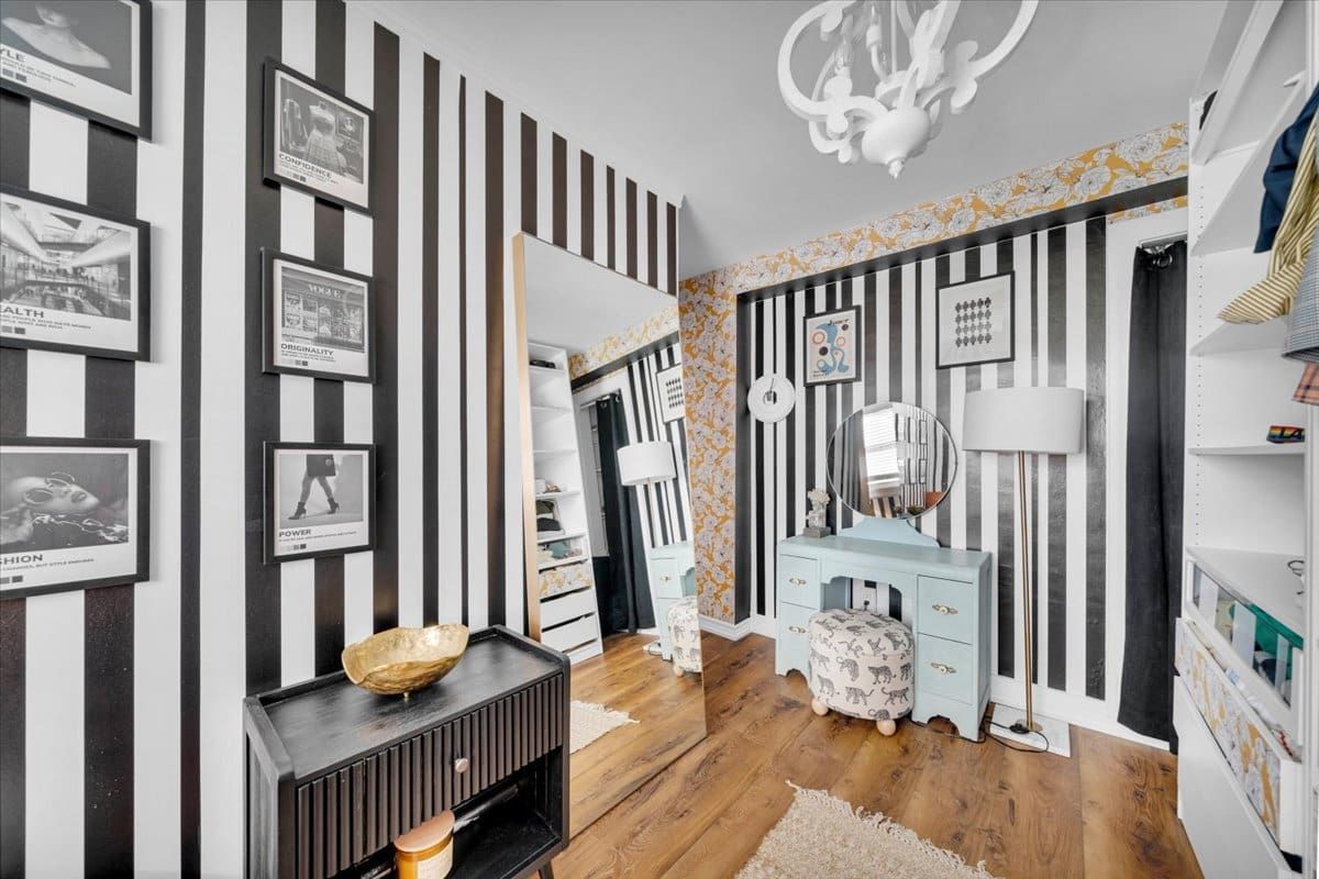 Open property gallery